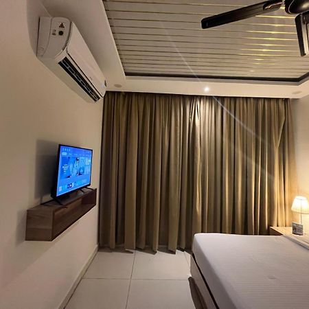 Hotel Hibiscus Tree- Bachupally Hyderabad Luaran gambar